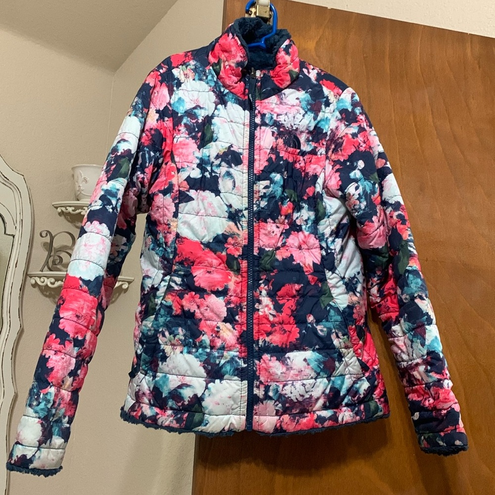 Girl’s The North Face Coat-reversible